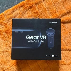 Samsung Gear VR with controller